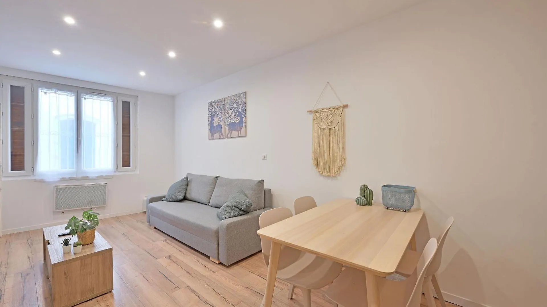 Studio Andrea - Proche Theatres Et Place Des Corps Saints - Wifi Avignon Apartment