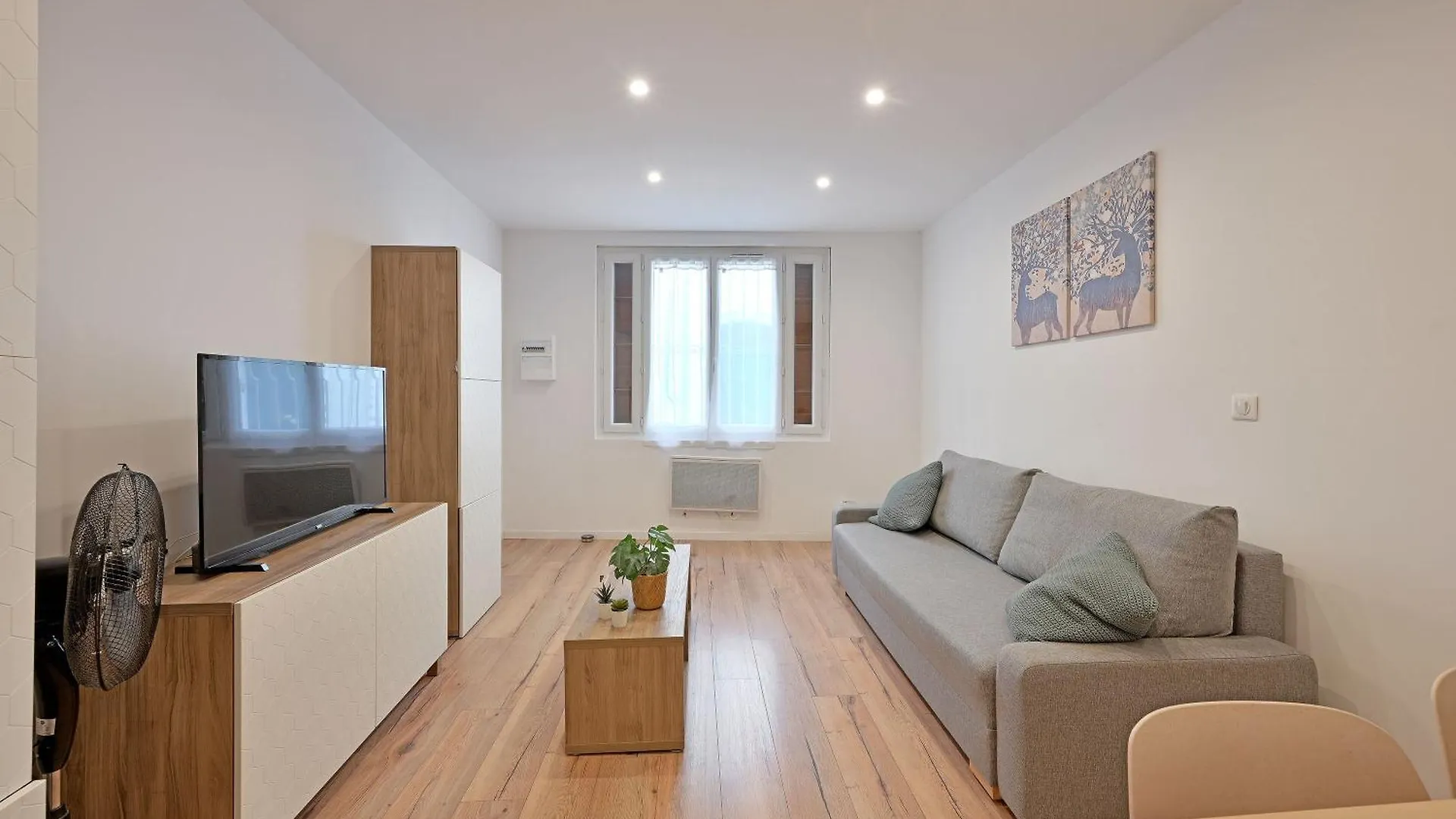 Studio Andrea - Proche Theatres Et Place Des Corps Saints - Wifi Avignon 0*,  France